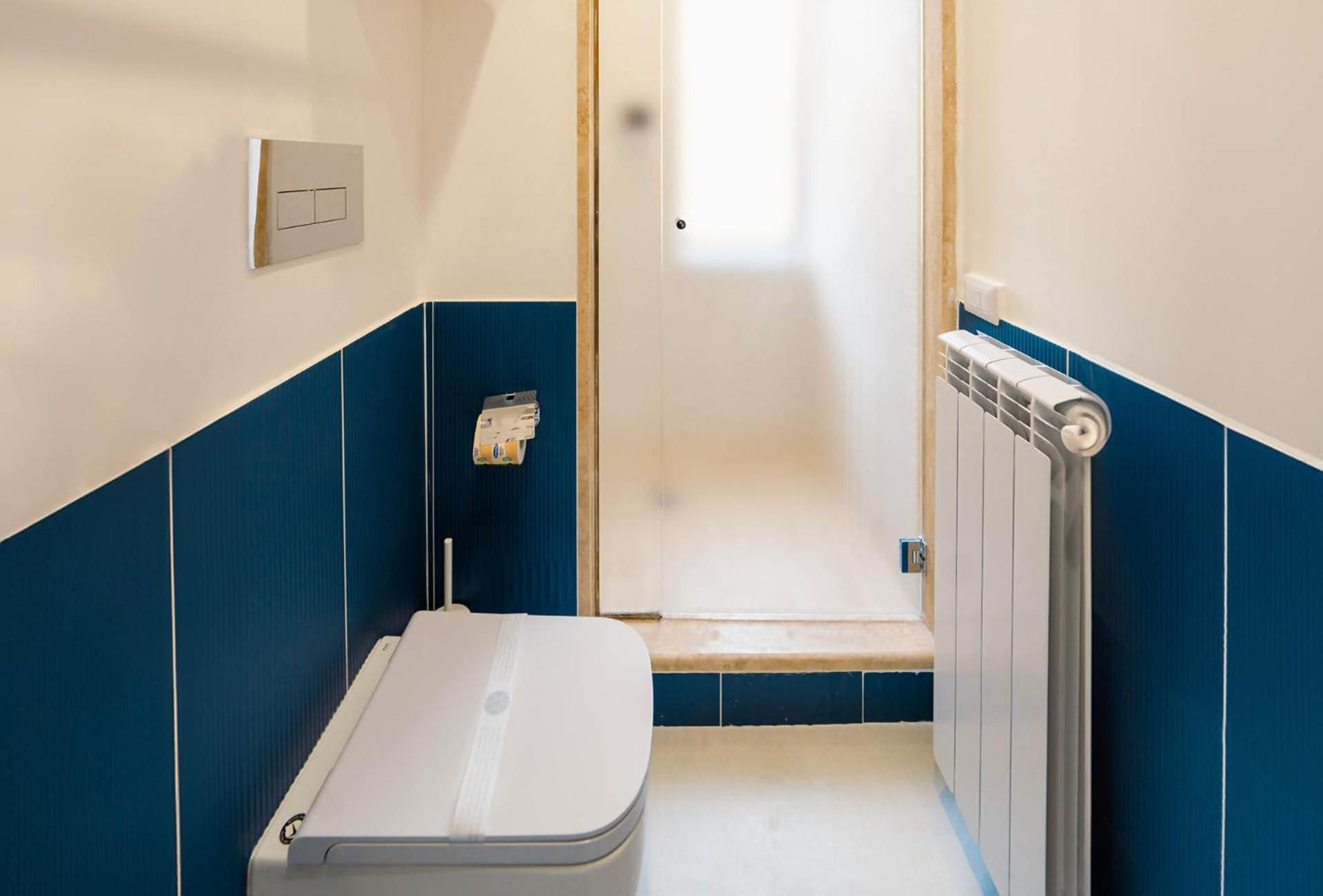 Interno 5 * Naples