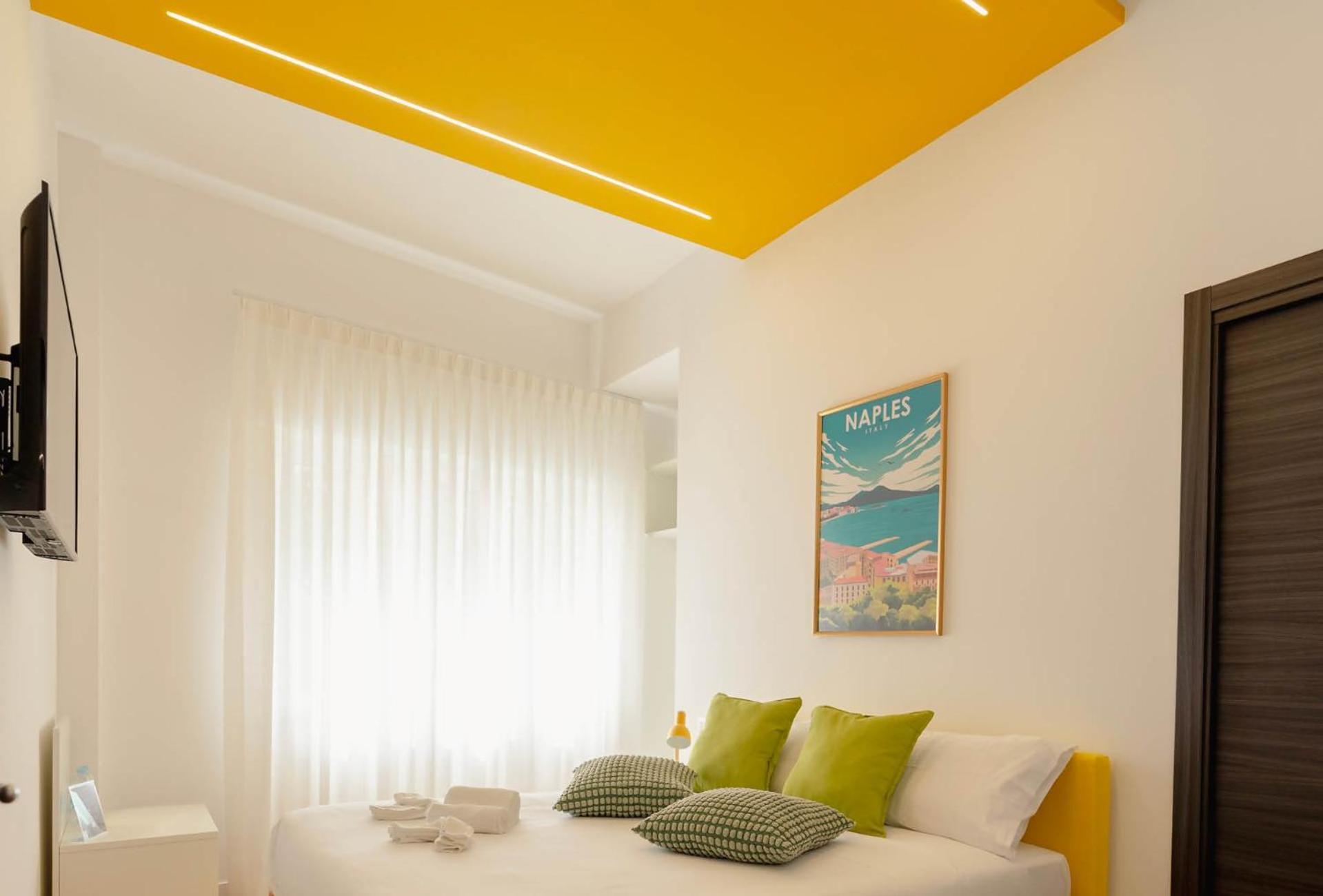 Interno 5 * Naples